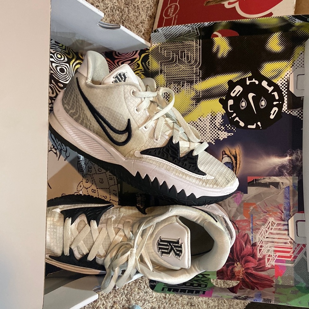 Kyrie Basketball Shoes